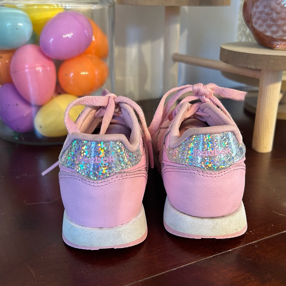 Pink Reebok’s - Picture 4 of 7